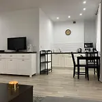 Cynthia Apartment - Old Town Igielnicka