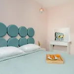 Motlawa River Old City Gdansk Apartment By Noclegi Renters