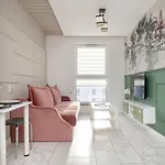 Motlawa River Old City Gdansk Apartment By Noclegi Renters