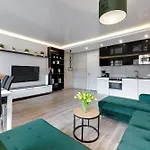 Staywin Apartments