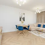 Bright Beige Apartment With Furnished Balcony And Parking In Gdansk By Noclegi Renters