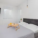 Apartamenty Angielska Grobla Z Parkingiem W Sercu Gdanska By Noclegi Renters