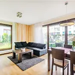 Central Apartments & Sz8