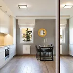Elite Apartments Malczewskiego 109