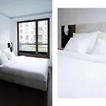 Suite Szafarnia Prime Location