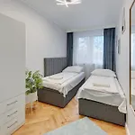 Chill Mood By Grand Apartments
