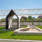 Doki Living & Foodhall By Downtown Apartments