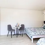Villa Dzika Plaza