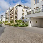 Cheerful Apartment Lesmiana Garnizon Estate By Noclegi Renters