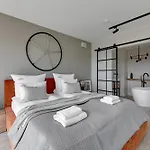 Dwie Motlawy Riverside & Parking By Downtown Apartments