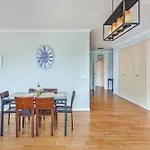 Yacht Mansion - Premium View