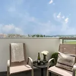 Mikki Albatross Towers