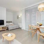 Woodicapart Studio With Balcony In Gdansk By Noclegi Renters