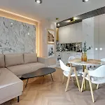 Rentplanet - Apartament Sienna Grobla