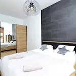 Nadmorski Dwor 10