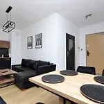 Nadmorski Dwor 10