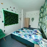 Jungle Rooms