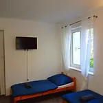 Gdansk Tanie Noclegi Pokoj Nr 2 1-3 Osobowy Z Lazienka Na Korytarzu