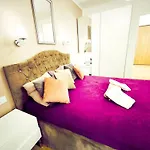 Central Apartments Grobla 1 + Parking