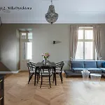 Browar Hevelius Apartments By Dom & House