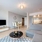 Live & Travel Apartments Number 1