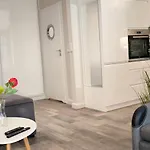 Central Apartments Neptun Park 1 & Parking