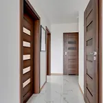 Front Park Apartments By Staywin