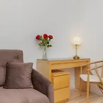 Two Bedroom Apartment In Gdansk With Desk For Remote Work And Bathtub By Noclegi Renters