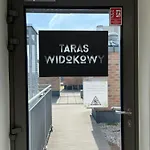 207 Apartment, Garden Gates