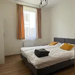 207 Apartment, Garden Gates