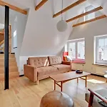 3-Level Apartment With A View Of St Mary\'S Basilica By Downtown Apartments