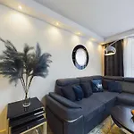 Nowoczesne Studio Z Parkingiem 500 M Od Starego Miasta W Gdansku By Noclegi Renters