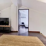 Central & Cozy Room
