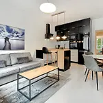 Mhs Family Apartment Old Town