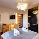 Dom & House - Apartamenty Kamienice Nad Motlawa