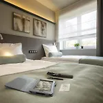 So Stay Hotel