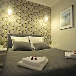 Grand-Tourist Center Point Apartments