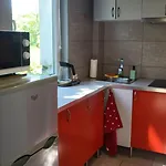 Studiospanie Studio Kapitana Z Balkonem Na Parterze
