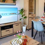 Maya\'S Flats & Resorts 104 - Letnica Apartment