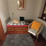 Niewielki Pokoj Jedno Lub Dwuosobowy W Duzym Mieszkaniu W Gdansk Wrzeszcz Ul Smoluchowskiego Kolo Akademii Medycznej - Cooliving