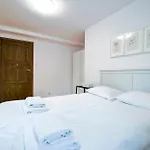 Citystay Dekerta Apartment