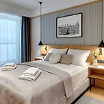 Apartments Deo Plaza I