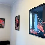 Mmrent Bird Room