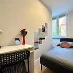 Mmrent Bird Room