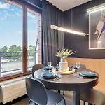 Garnizon Apartment With Balcony