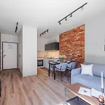 Flatbook - City Center Apartments Doki Living
