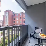 Flatbook - City Center Apartments Doki Living
