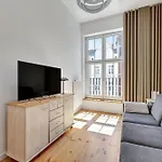 Dom & House - Apartments Old Town Ogarna