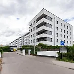 Brzezno Homely Apartment
