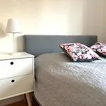 Apartment Eleven Long Gardens Old Town City Center